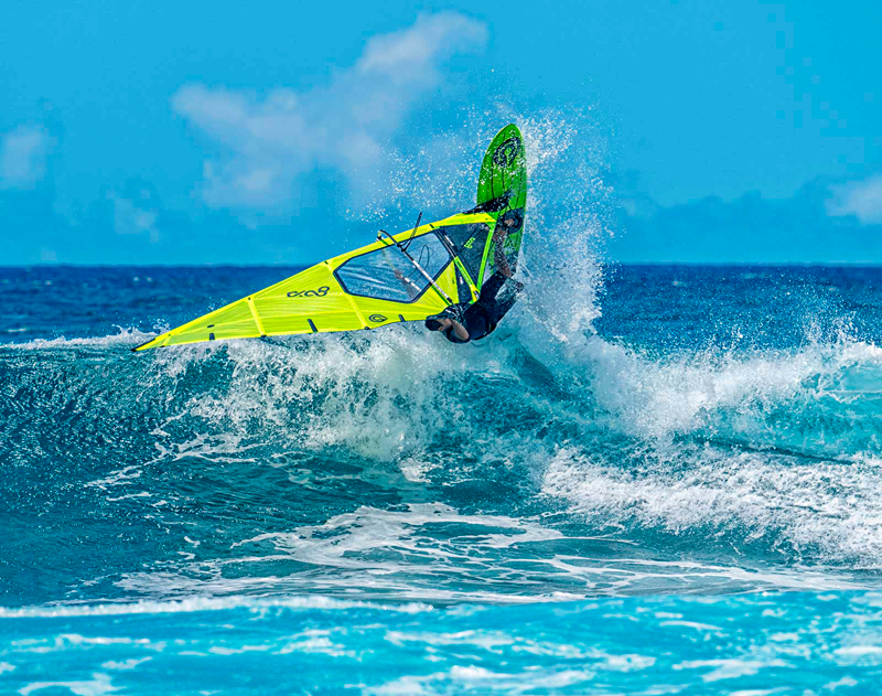 GOYA WINDSURFING Custom Quad 9 Pro Carbon