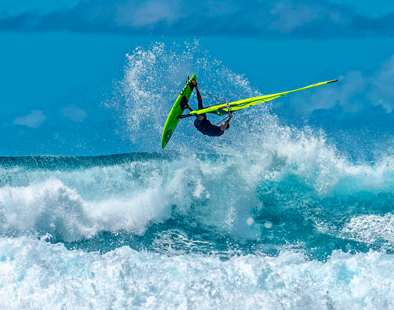 GOYA WINDSURFING Custom Quad 9 Pro Carbon