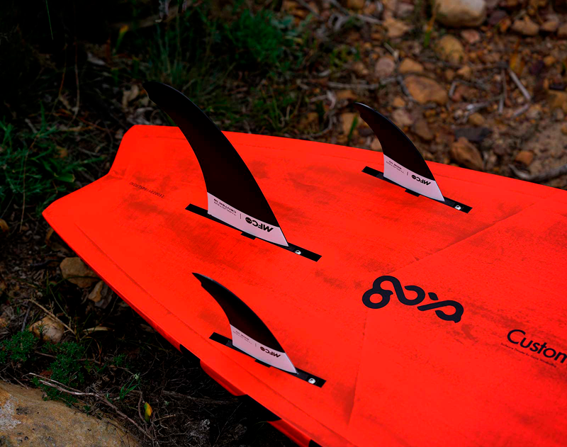 GOYA WINDSURFING Custom Thruster 4 Pro Carbon Surfwave Thruster